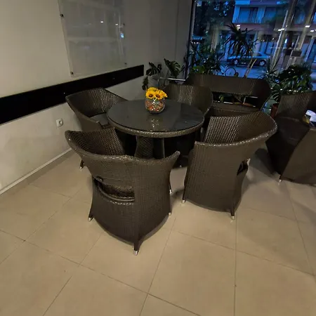 Slavi Exselsior, Sunny 3*