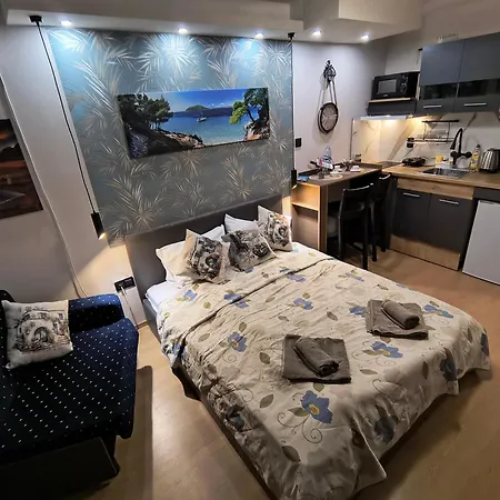Slavi Exselsior, Sunny Apartamento 3*